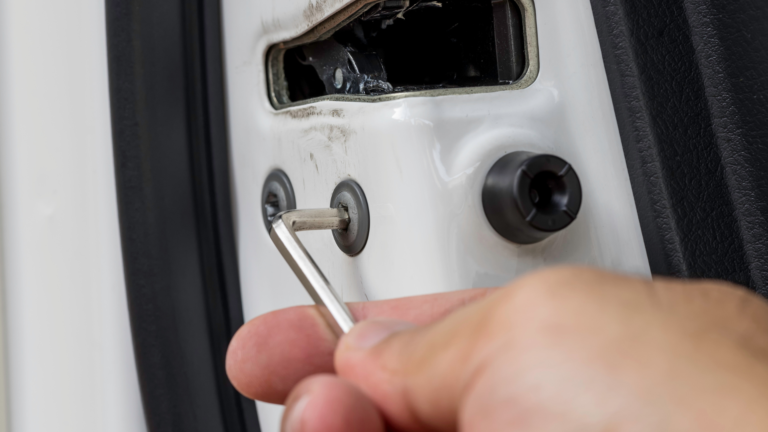 Car Door Unlocking: Unlocking Doors, Unlocking Convenience in Panorama City, CA